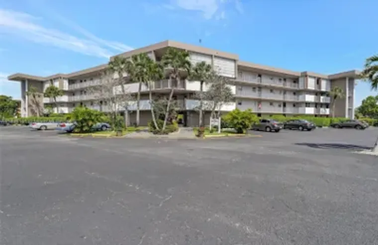 2800 NW 47TH TER 404B, LAUDERDALE LAKES,..., Lauderdale Lakes, FL 33313