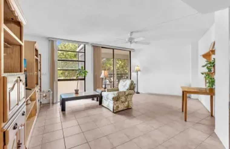 20400 W COUNTRY CLUB DR 215, AVENTURA, F..., Aventura, FL 33180