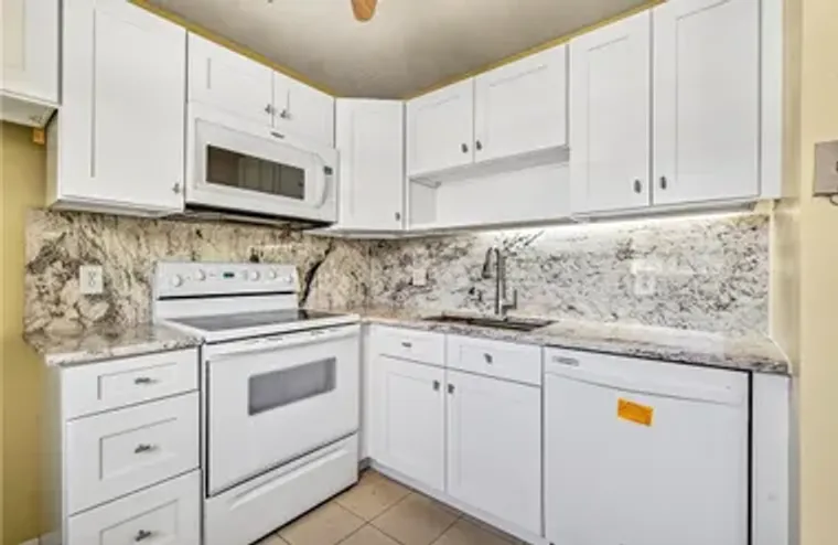 45 VISTA GARDENS TRL 202, VERO BEACH, FL..., Vero Beach, FL 32962