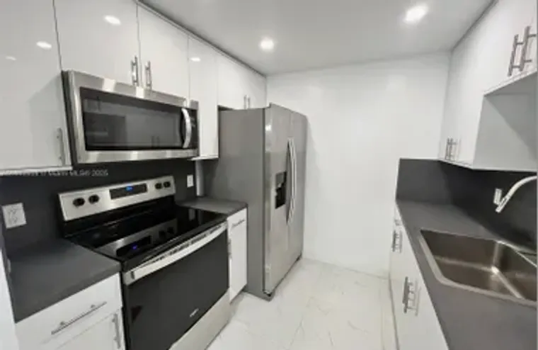 200 SW 132ND WAY APT 203L, PEMBROKE PINE..., Pembroke Pines, FL 33027