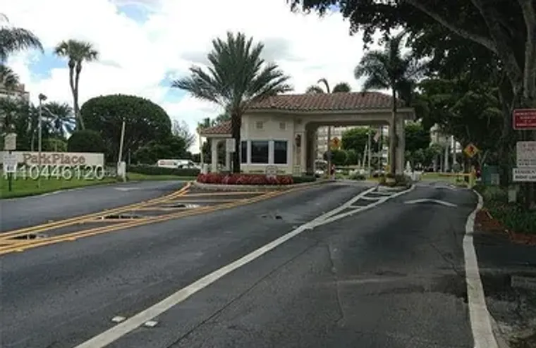 1400 SAINT CHARLES PL 506, PEMBROKE PINE..., Pembroke Pines, FL 33026