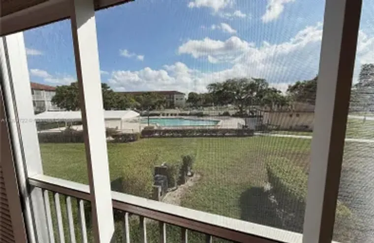 151 SW 135TH TER APT 212T, PEMBROKE PINE..., Pembroke Pines, FL 33027