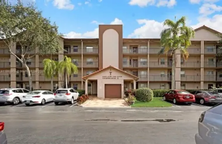 1251 SW 125TH AVE 102T, PEMBROKE PINES, ..., Pembroke Pines, FL 33027