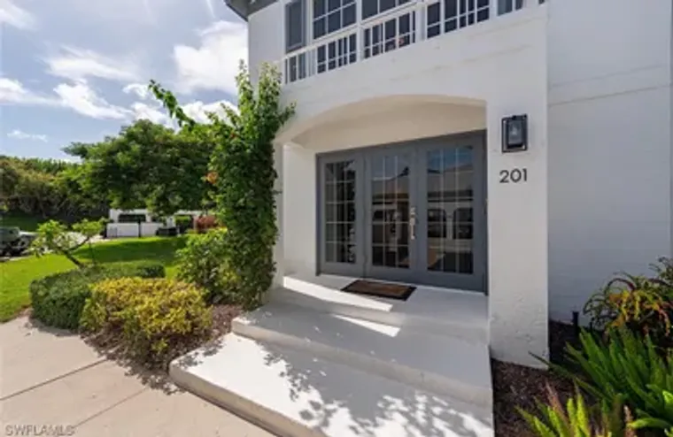 864 TANBARK DR 201, NAPLES, FL, 34108, Naples, FL 34108