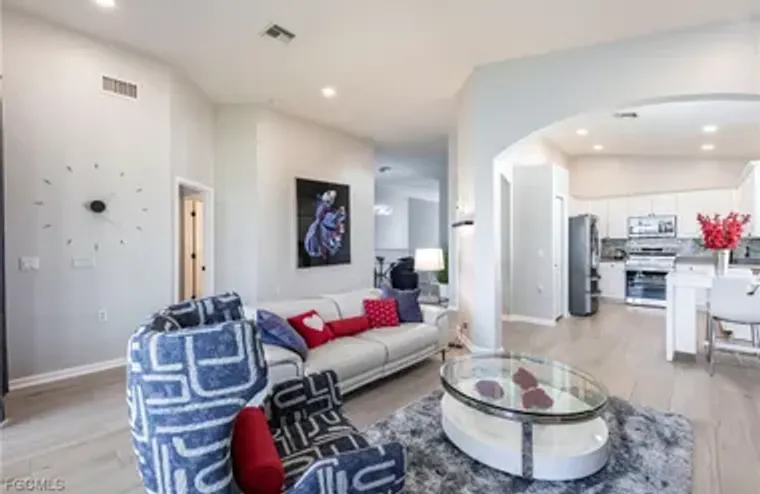 3070 MEANDERING WAY 201, FORT MYERS, FL,..., Fort Myers, FL 33905