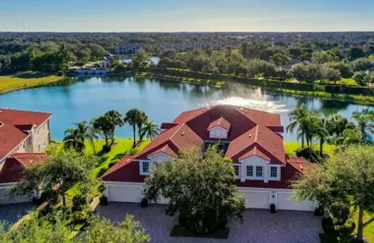 7873 HAWTHORNE DR UNIT 202, NAPLES, FL, ..., Naples, FL 34113