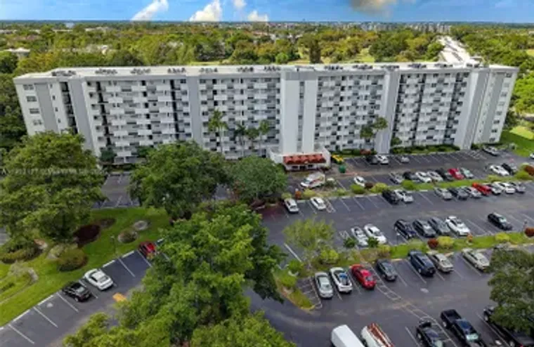 5900 NW 44TH ST APT 202, LAUDERHILL, FL,..., Lauderhill, FL 33319