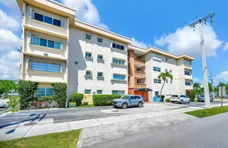 410 SE 2ND ST 223, HALLANDALE BEACH, FL,..., Hallandale Beach, FL 33009