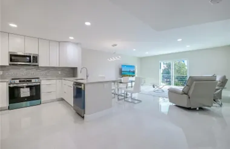 4770 NW 21ST ST 302, LAUDERHILL, FL, 333..., Lauderhill, FL 33313