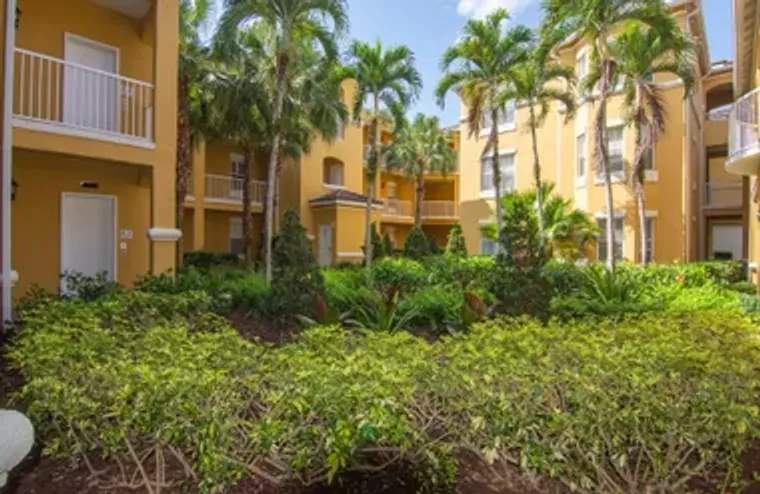 5045 FAIRWAYS CIR D101, VERO BEACH, FL, ..., Vero Beach, FL 32967