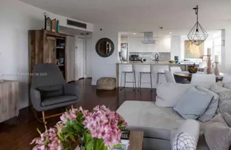 1300 SAINT CHARLES PL PH 12, PEMBROKE PI..., Pembroke Pines, FL 33026