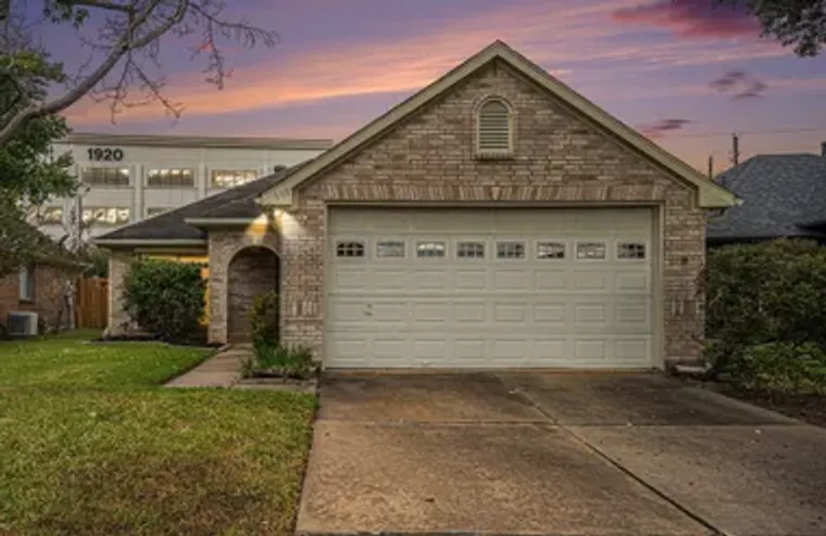 930 PEACH BLOSSOM DR, PEARLAND, TX, 7758..., Pearland, TX 77584