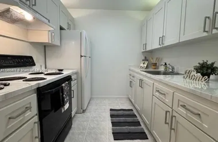 13450 SW 3RD ST D209, PEMBROKE PINES, FL..., Pembroke Pines, FL 33027