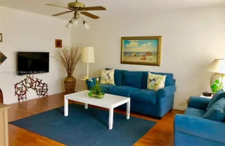 300 SW 134TH WAY APT 405E, PEMBROKE PINE..., Pembroke Pines, FL 33027