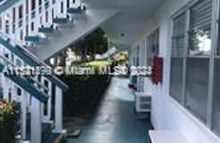 153 BERKSHIRE G # 153, WEST PALM BEACH, ..., West Palm Beach, FL 33417