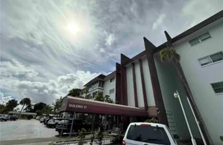 2061 NW 47TH TER 405, LAUDERHILL, FL, 33..., Lauderhill, FL 33313