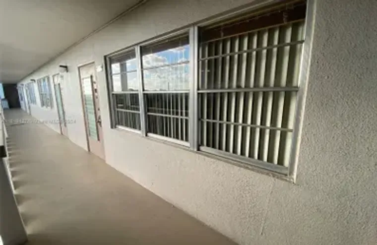 430 SOUTHAMPTON B # 430, WEST PALM BEACH..., West Palm Beach, FL 33417