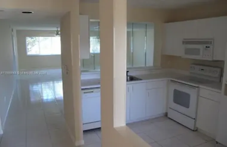 9511 WELDON CIR G215, TAMARAC, FL, 33321, Tamarac, FL 33321