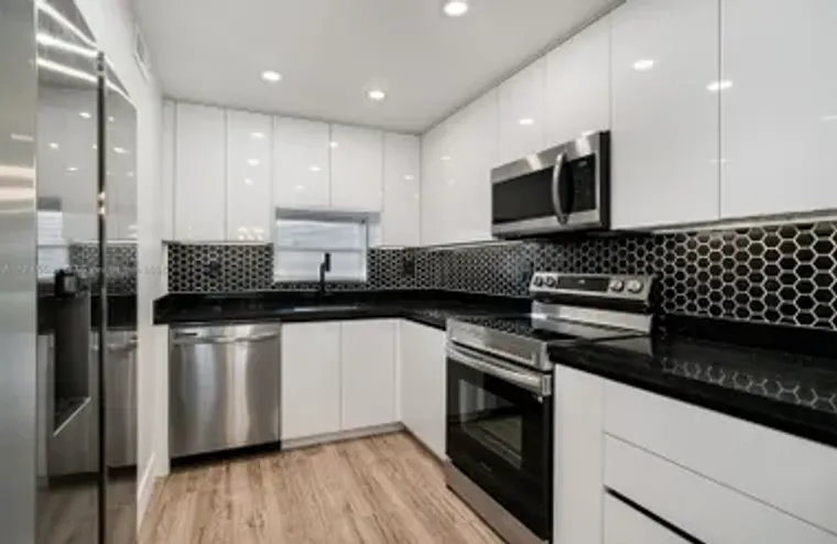 8901 S HOLLYBROOK BLVD 109, PEMBROKE PIN..., Pembroke Pines, FL 33025