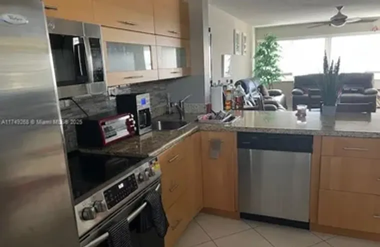 330 SE 2ND ST 202F, HALLANDALE BEACH, FL..., Hallandale Beach, FL 33009