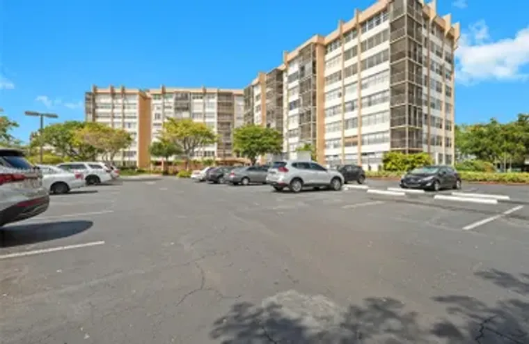 1000 SAINT CHARLES PL 603, PEMBROKE PINE..., Pembroke Pines, FL 33026