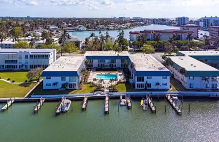 333 HARBOUR DR APT 108, NAPLES, FL, 3410..., Naples, FL 34103