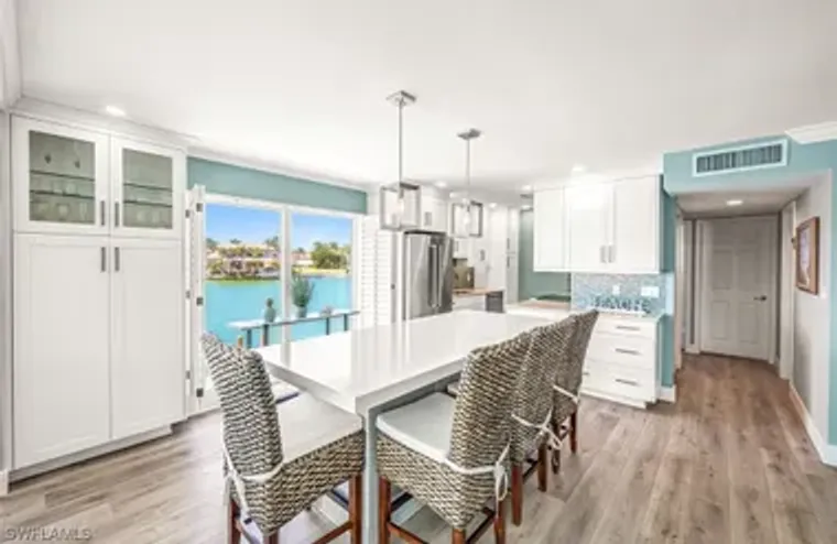 333 HARBOUR DR 201, NAPLES, FL, 34103, Naples, FL 34103