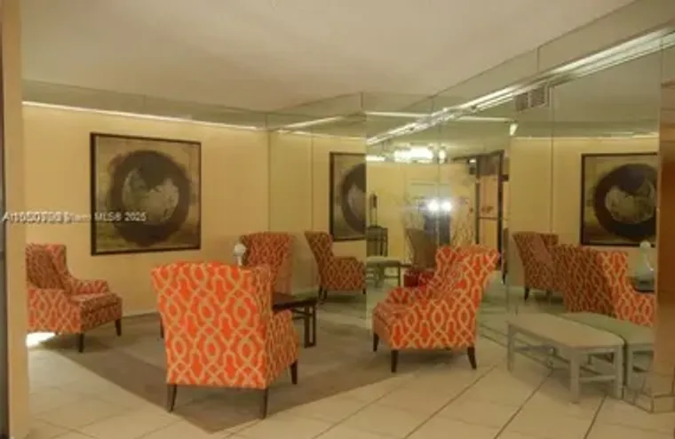 1300 SAINT CHARLES PL APT 302, PEMBROKE ..., Pembroke Pines, FL 33026