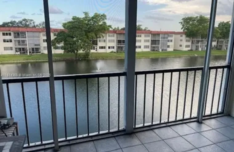 361 S HOLLYBROOK DR APT 310, PEMBROKE PI..., Pembroke Pines, FL 33025