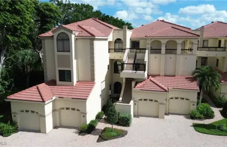 7048 PELICAN BAY BLVD C-105, NAPLES, FL,..., Naples, FL 34108