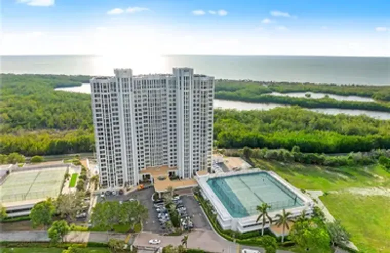 6849 GRENADIER BLVD APT 104, NAPLES, FL,..., Naples, FL 34108