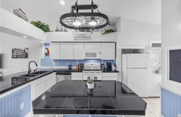 7980 MAHOGANY RUN LN 123, NAPLES, FL, 34..., Naples, FL 34113