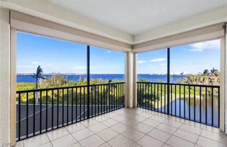 11600 COURT OF PALMS 206, FORT MYERS, FL..., Fort Myers, FL 33908
