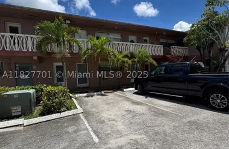 270 NE 191ST ST 108, MIAMI, FL, 33179, Miami, FL 33179