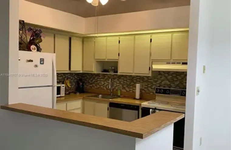 10407 E CLAIRMONT CIR 210, TAMARAC, FL, ..., Tamarac, FL 33321