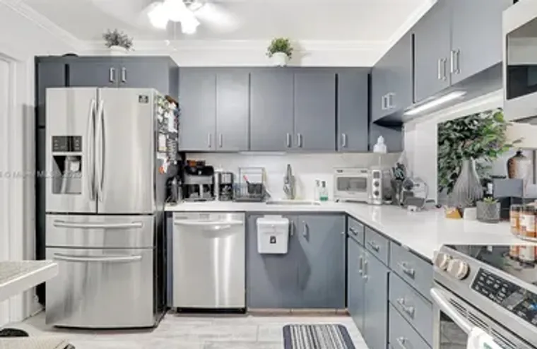 329 SE 3RD ST APT 405S, HALLANDALE BEACH..., Hallandale Beach, FL 33009