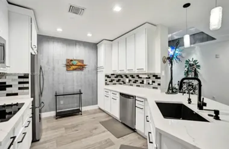 16101 EMERALD ESTATES DR 342, WESTON, FL..., Weston, FL 33331