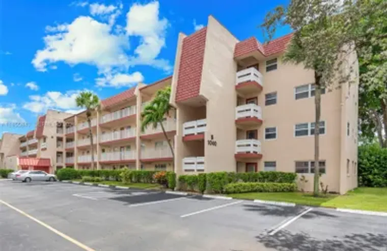 1040 COUNTRY CLUB DR 309, MARGATE, FL, 3..., Margate, FL 33063