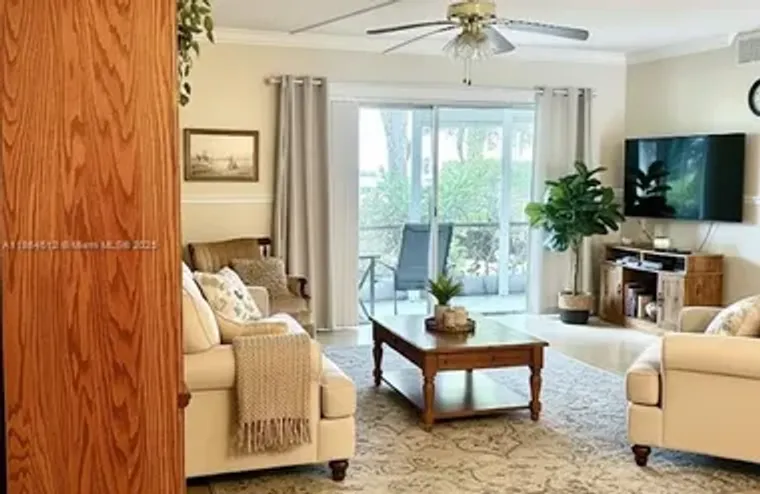 111 S HOLLYBROOK DR APT 107, PEMBROKE PI..., Pembroke Pines, FL 33025