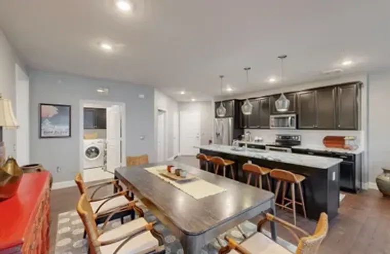 1735 WITTINGTON PL APT 3403, FARMERS BRA..., Farmers Branch, TX 75234