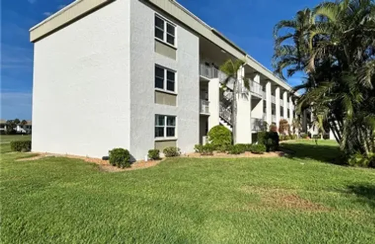 1624 PINE VALLEY DR 115, FORT MYERS, FL,..., Fort Myers, FL 33907