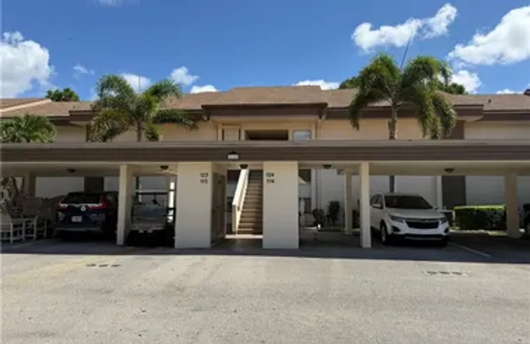 5650 TRAILWINDS DR 124, FORT MYERS, FL, ..., Fort Myers, FL 33907