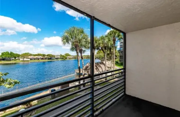 1100 COLONY POINT CIR 208, PEMBROKE PINE..., Pembroke Pines, FL 33026
