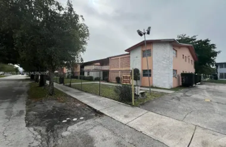 19080 NE 3RD CT 312, MIAMI, FL, 33179, Miami, FL 33179