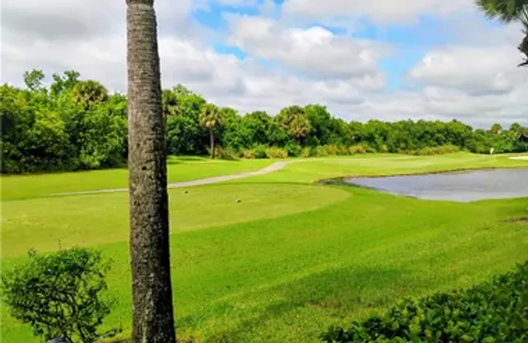 27 PLANTATION DR APT 102, VERO BEACH, FL..., Vero Beach, FL 32966