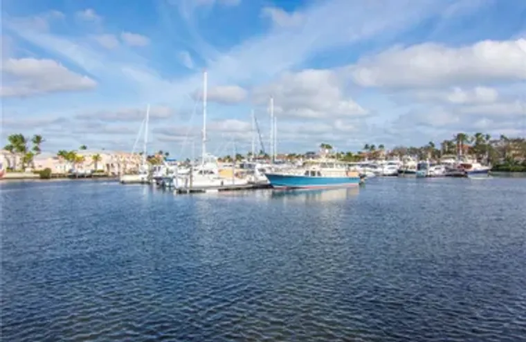 5225 E HARBOR VILLAGE DR 204, VERO BEACH..., Vero Beach, FL 32967