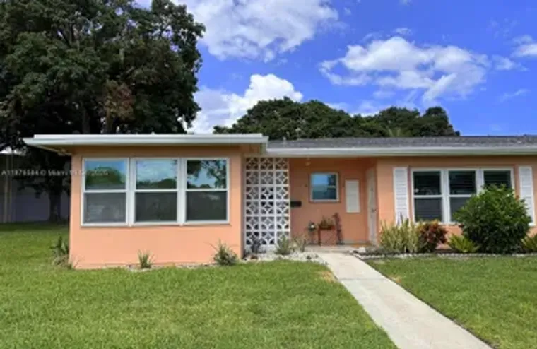 285 N HIGH POINT BLVD A, BOYNTON BEACH, ..., Boynton Beach, FL 33435