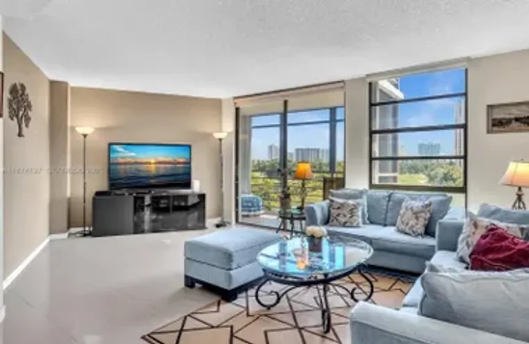 20400 W COUNTRY CLUB DR 605, AVENTURA, F..., Aventura, FL 33180