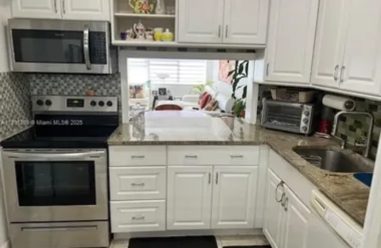 329 SE 3RD ST 304S, HALLANDALE BEACH, FL..., Hallandale Beach, FL 33009