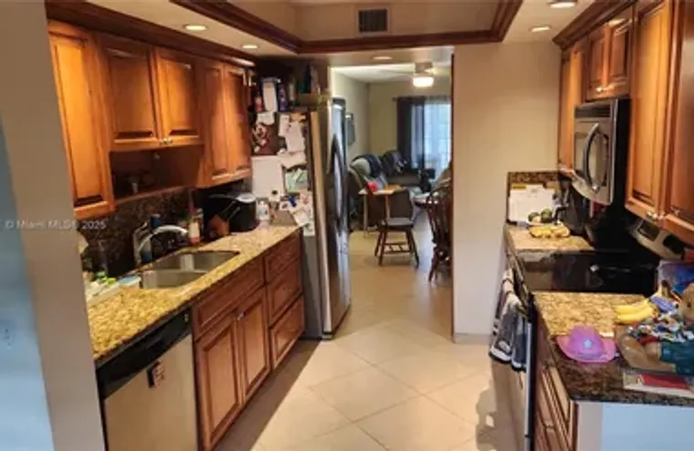 12500 SW 5TH CT 105M, PEMBROKE PINES, FL..., Pembroke Pines, FL 33027